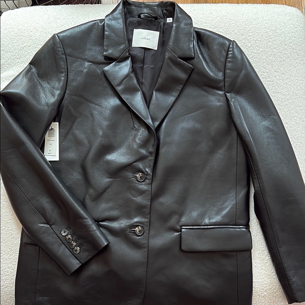 Wilfred Black Leather Blazer (Aritzia)